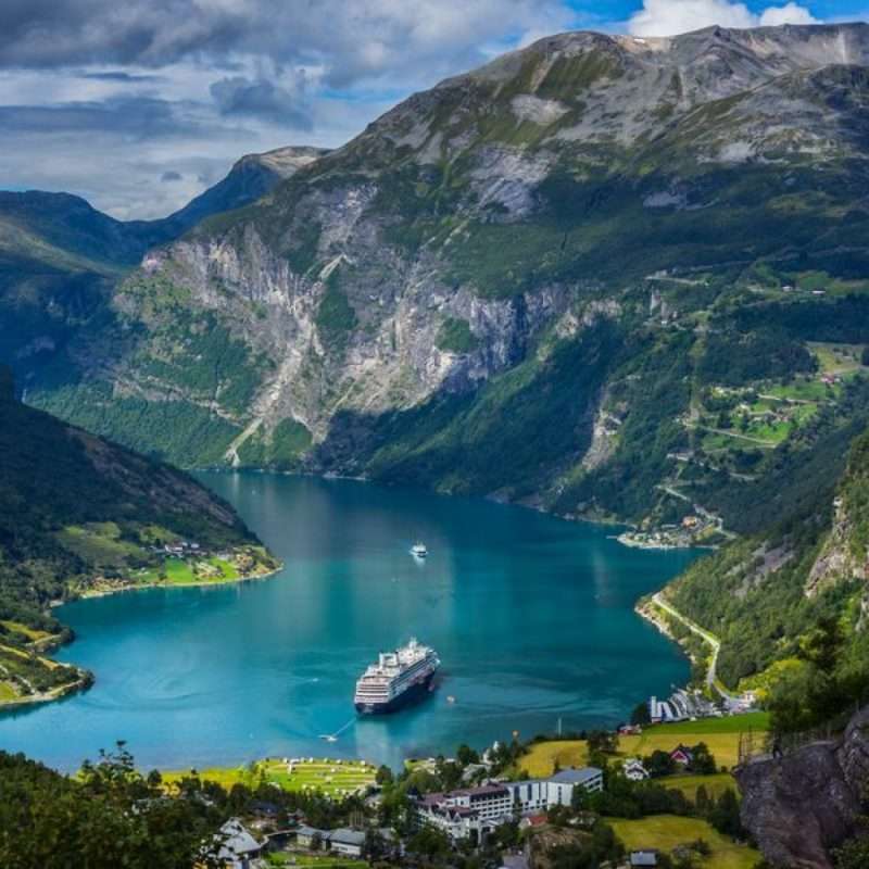 Boat hire Norway